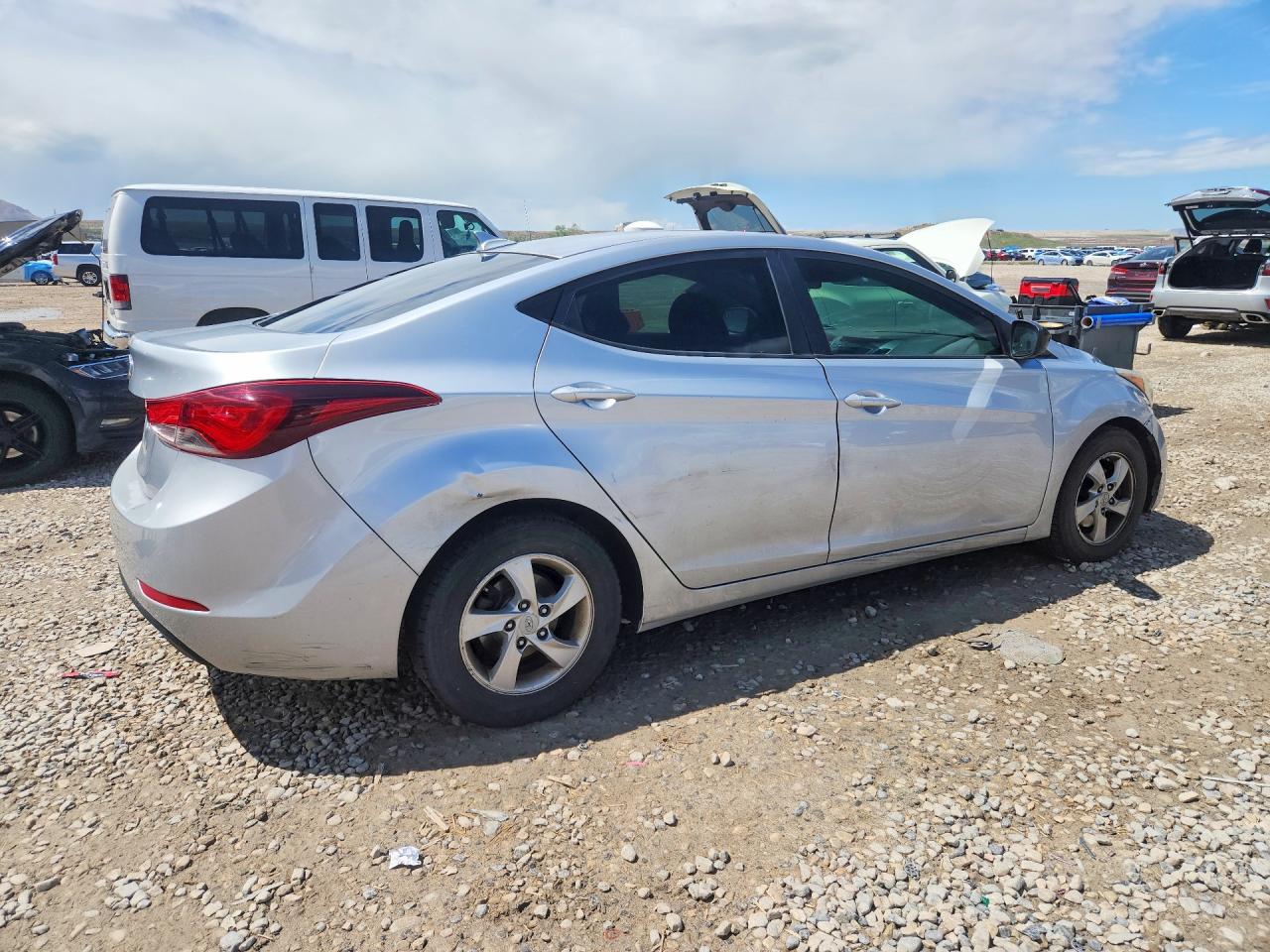 2014 HYUNDAI ELANTRA SE photo 5