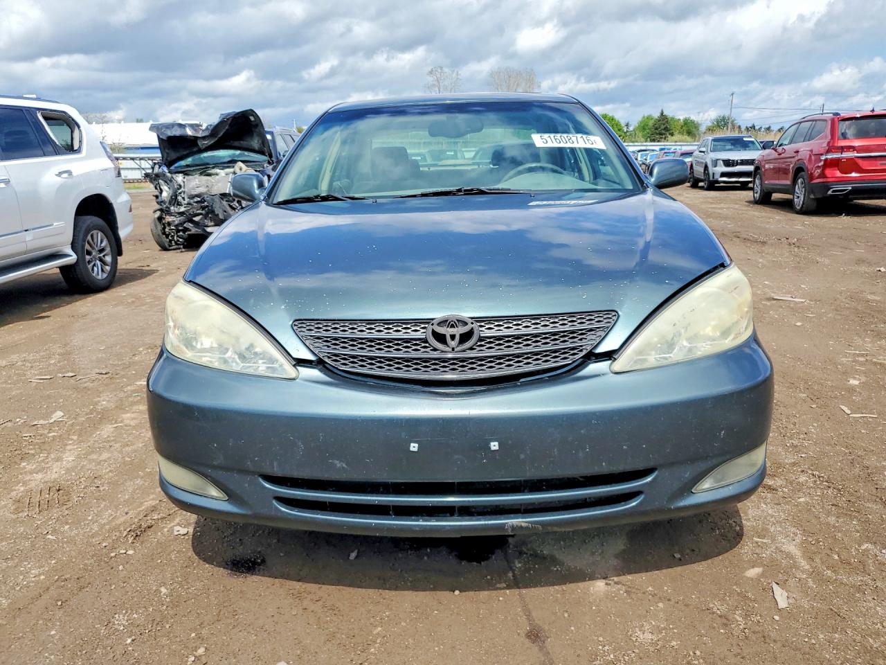 2004 TOYOTA CAMRY XLE photo 13