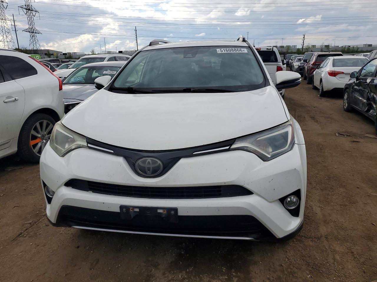 2018 TOYOTA RAV4 XLE photo 9