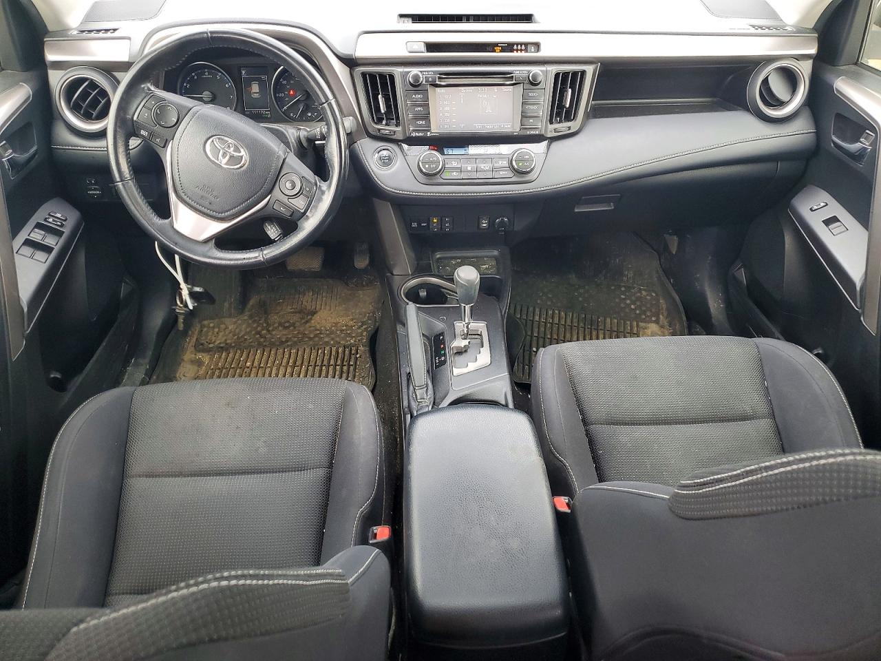 2018 TOYOTA RAV4 XLE photo 15
