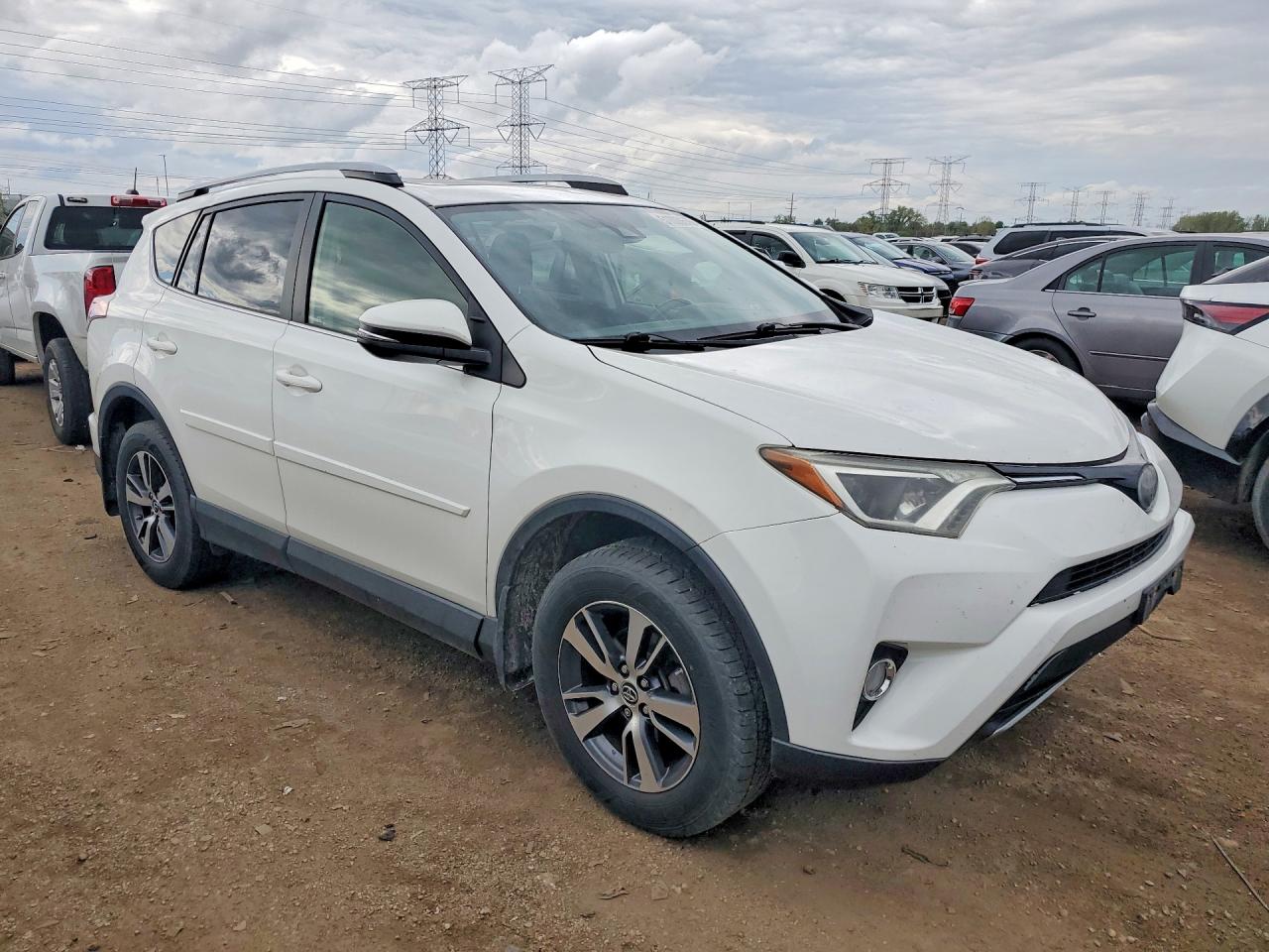2018 TOYOTA RAV4 XLE photo 7