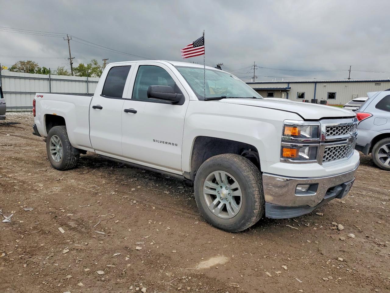2014 CHEVROLET SILVERADO K1500 LT photo 4