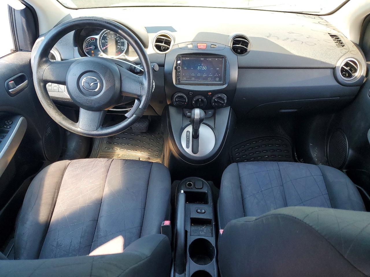 2012 MAZDA MAZDA2 photo 22