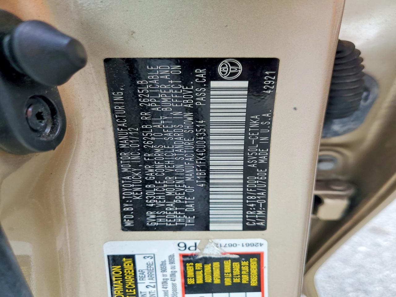 2012 TOYOTA CAMRY L photo 37