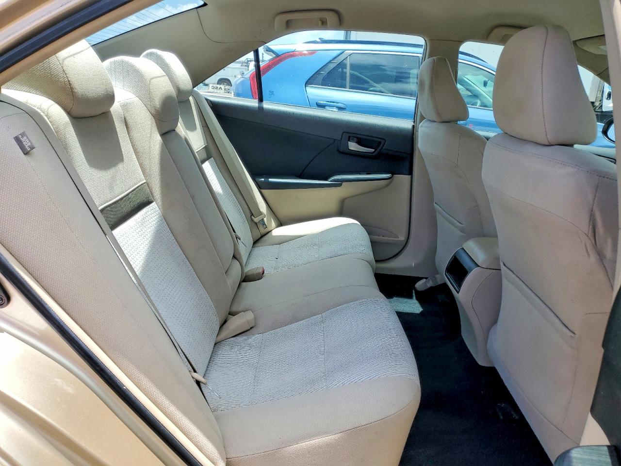 2012 TOYOTA CAMRY L photo 28