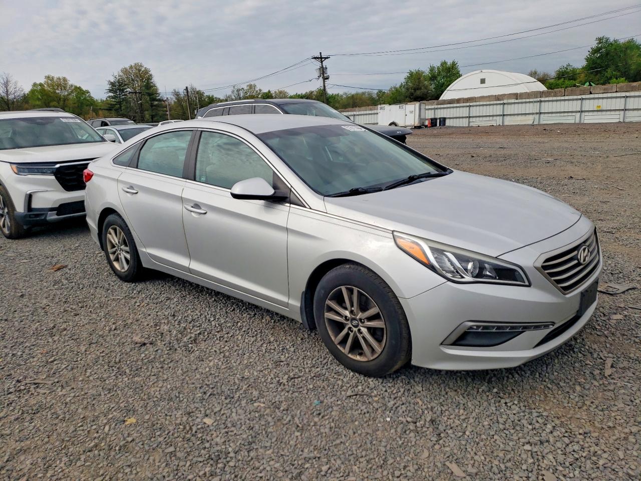2015 HYUNDAI SONATA SE photo 4