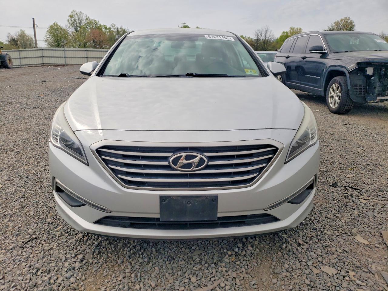 2015 HYUNDAI SONATA SE photo 5