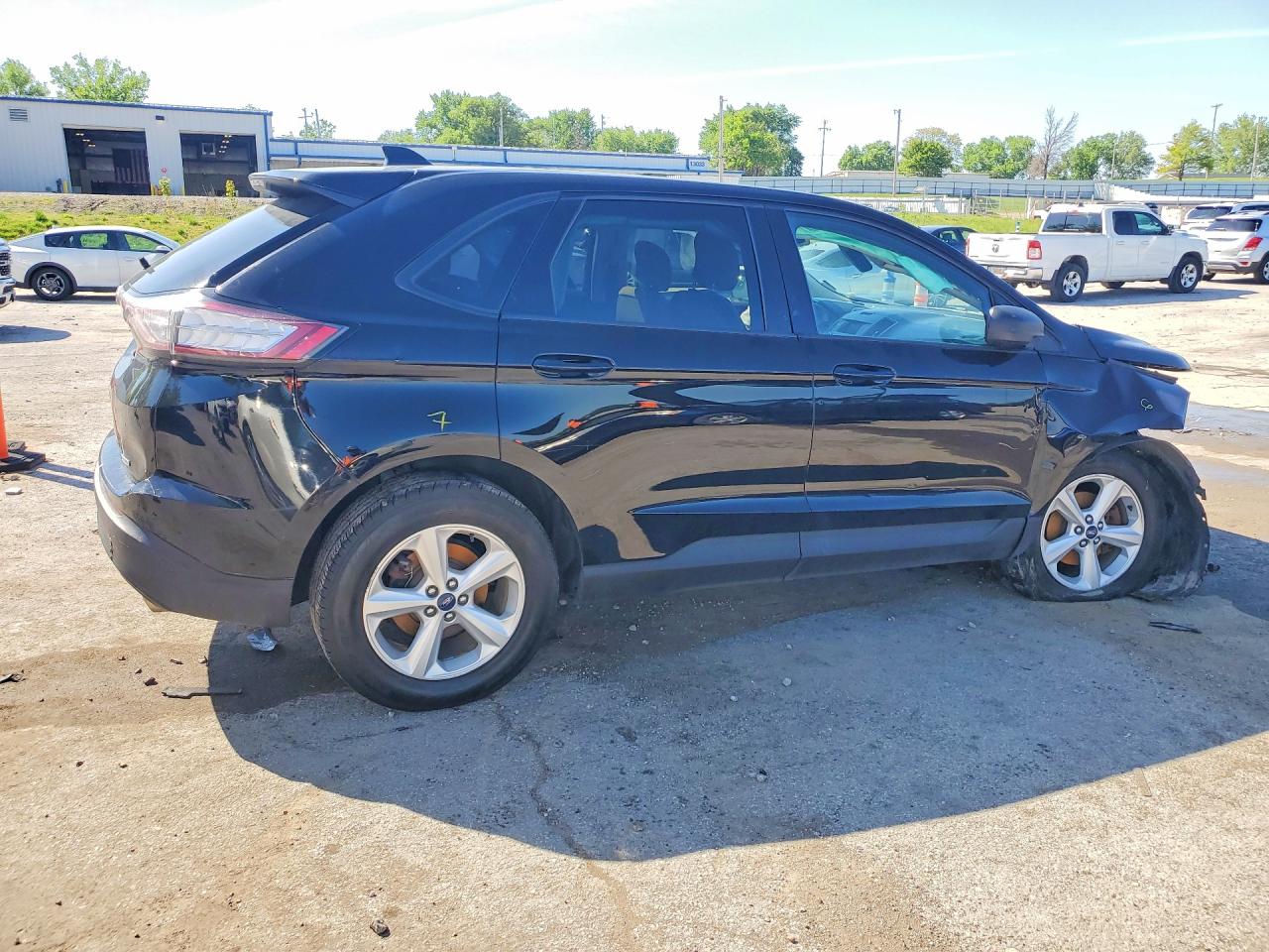 2017 FORD EDGE SE photo 7