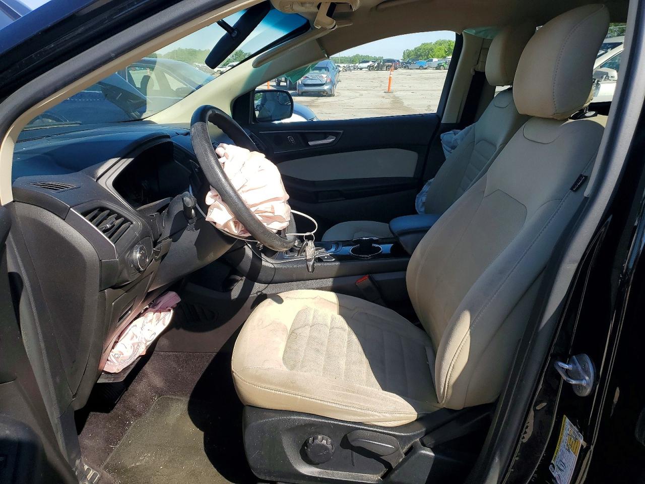 2017 FORD EDGE SE photo 19