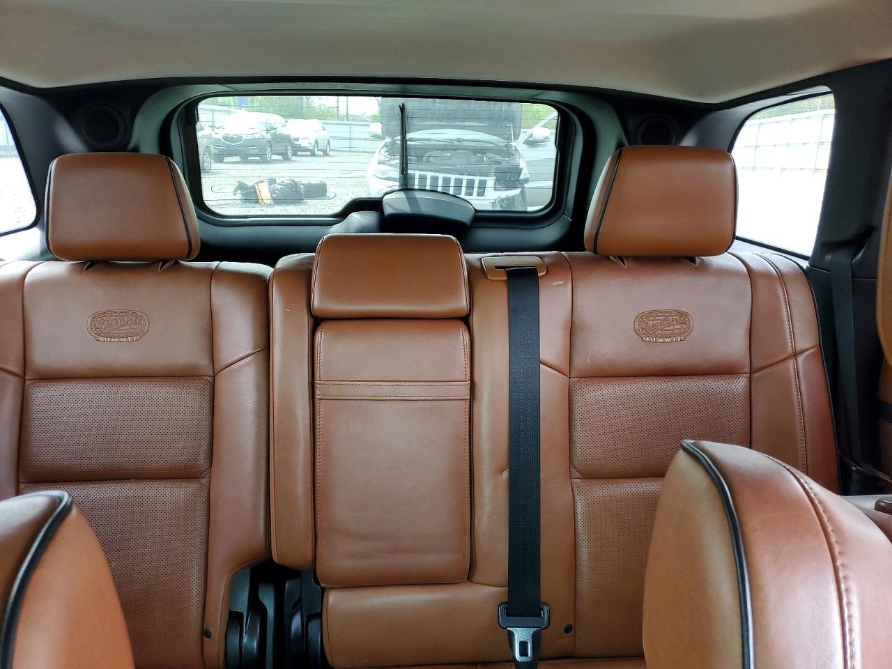 2011 JEEP GRAND CHEROKEE OVERLAND photo 10