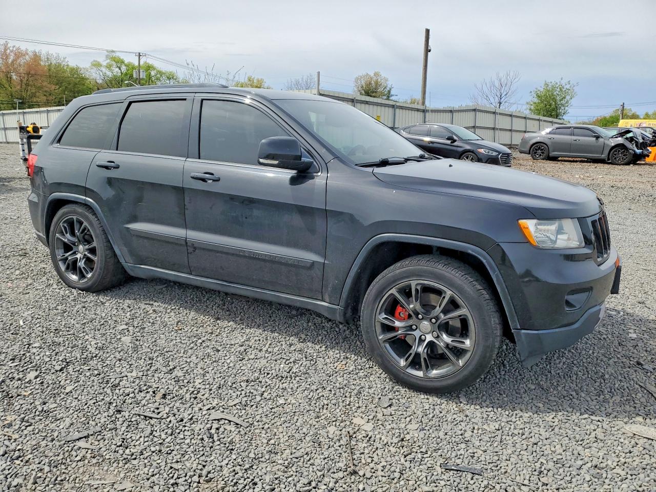 2011 JEEP GRAND CHEROKEE OVERLAND photo 4