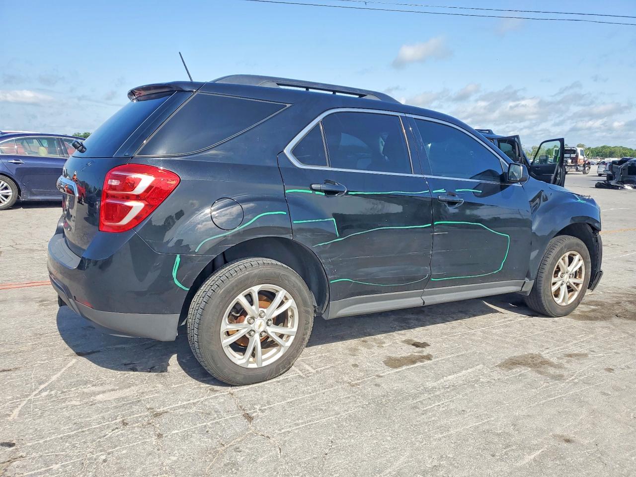 2017 CHEVROLET EQUINOX LT photo 5