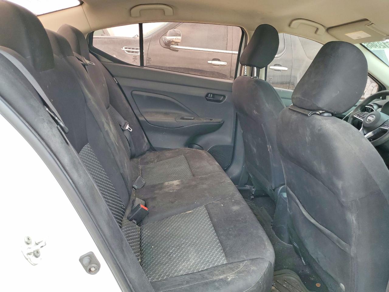 2021 NISSAN VERSA S photo 19