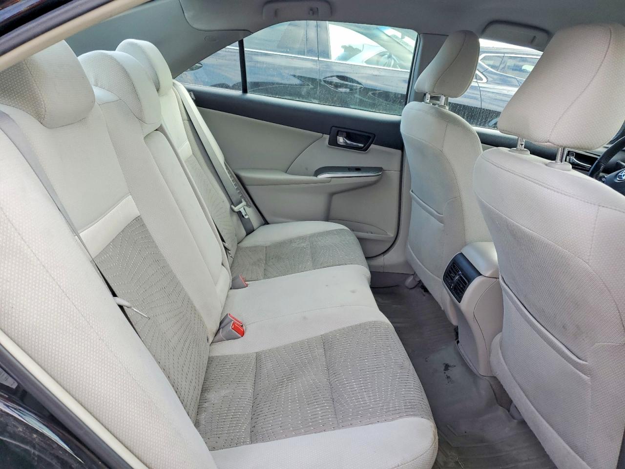 2014 TOYOTA CAMRY photo 19