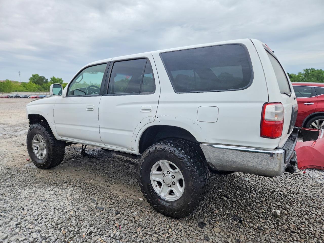 2001 TOYOTA 4RUNNER SR5 photo 3