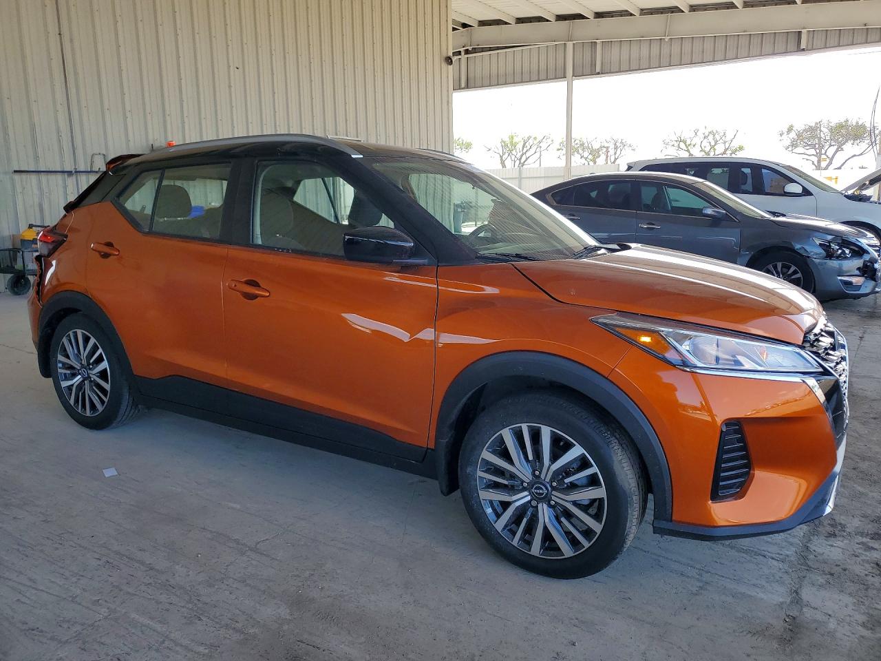 2023 NISSAN KICKS SV photo 13