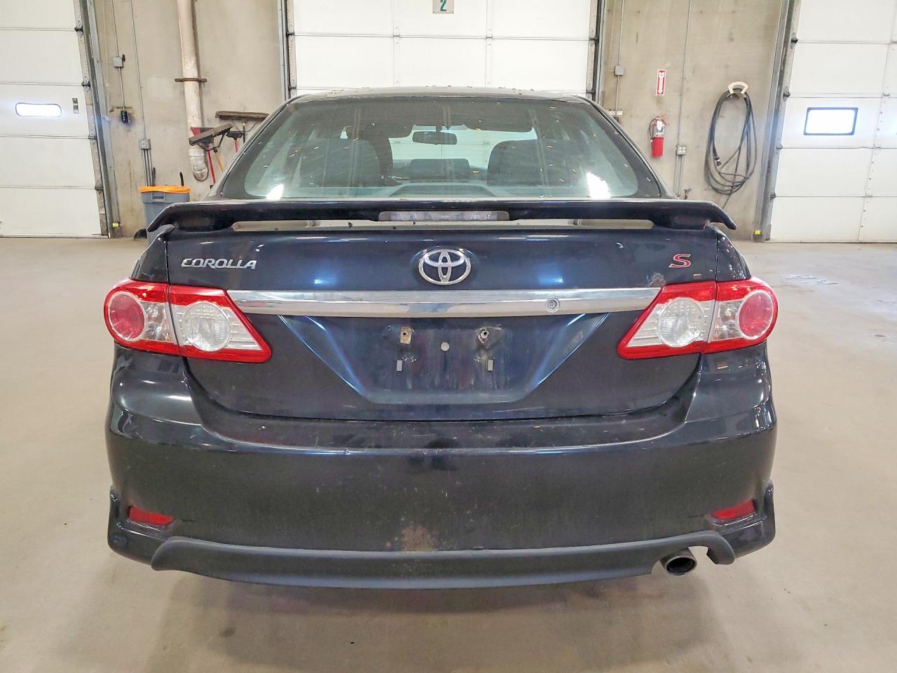 2012 TOYOTA COROLLA S photo 11