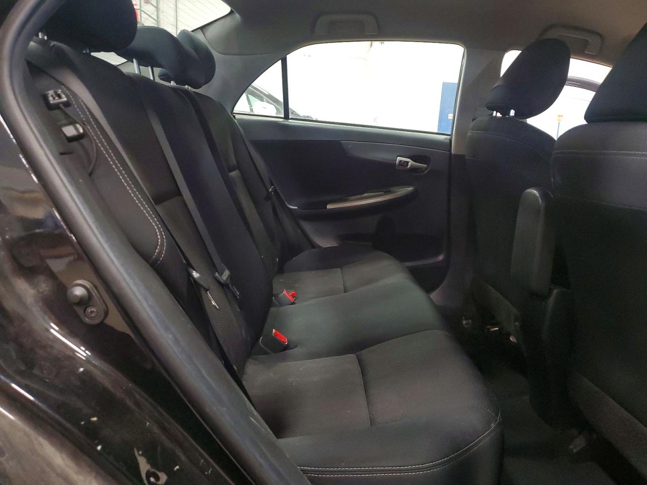 2012 TOYOTA COROLLA S photo 19