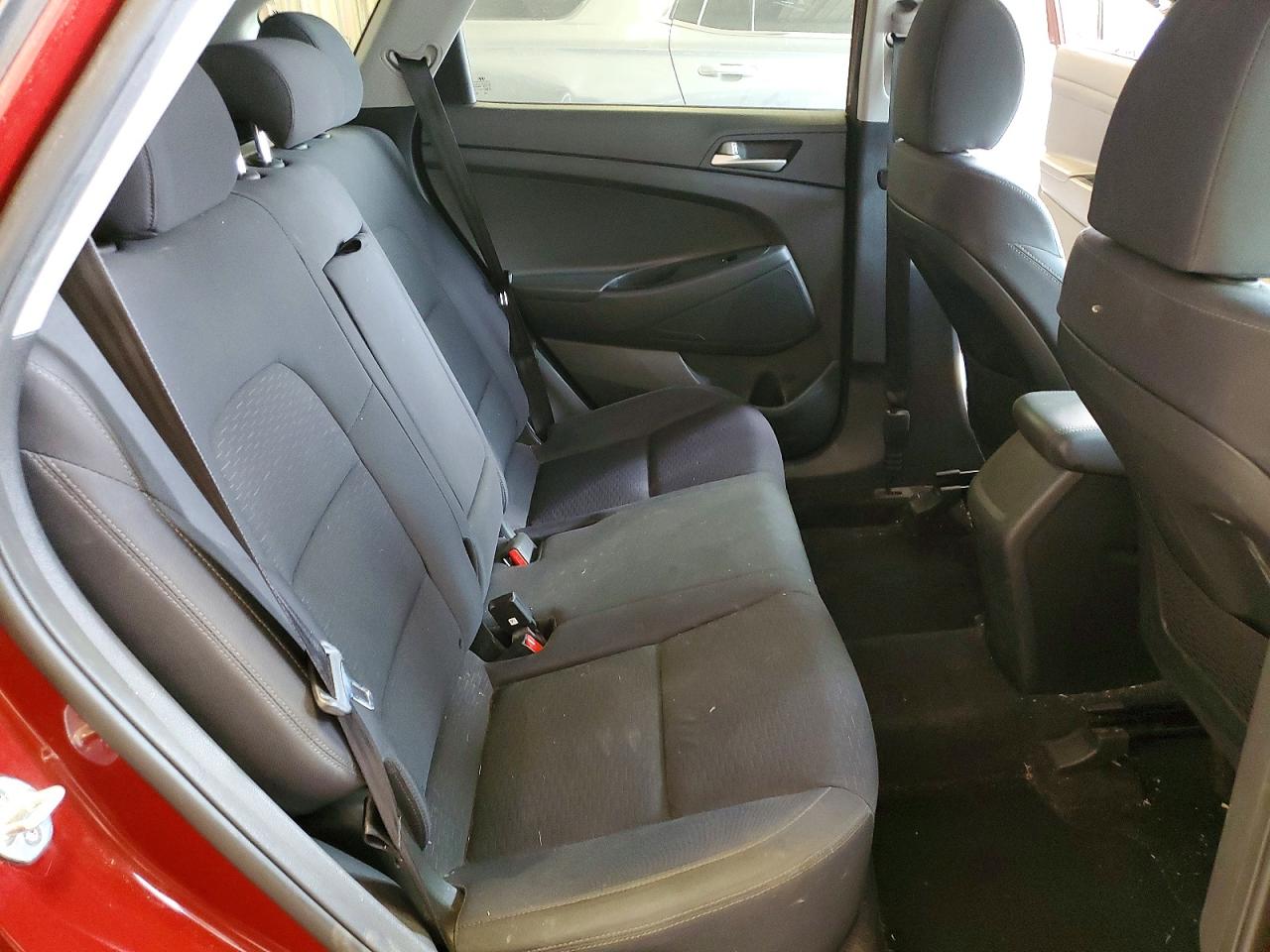 2020 HYUNDAI TUCSON SE photo 31