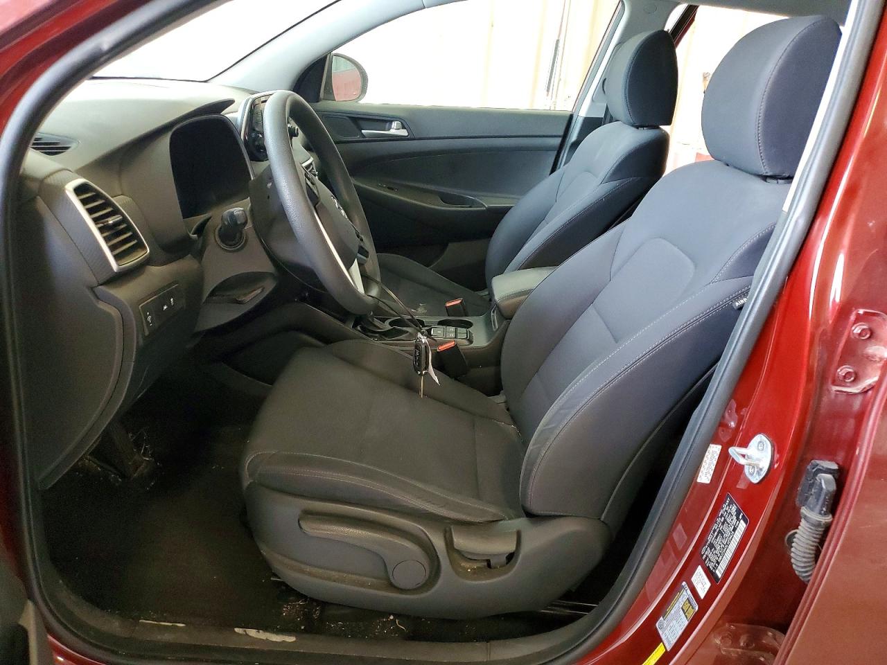 2020 HYUNDAI TUCSON SE photo 19