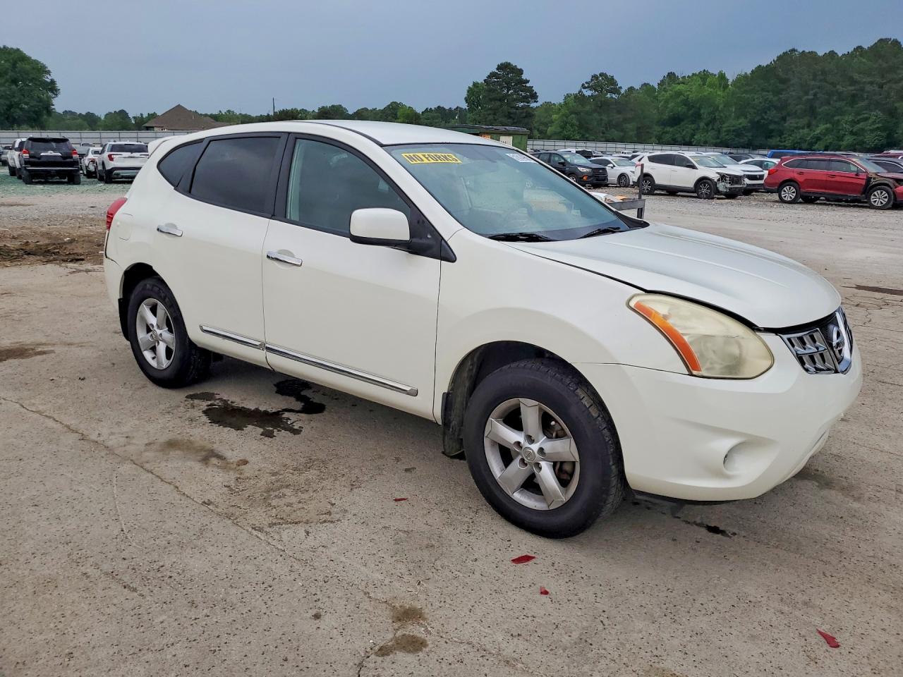 2013 NISSAN ROGUE S photo 4