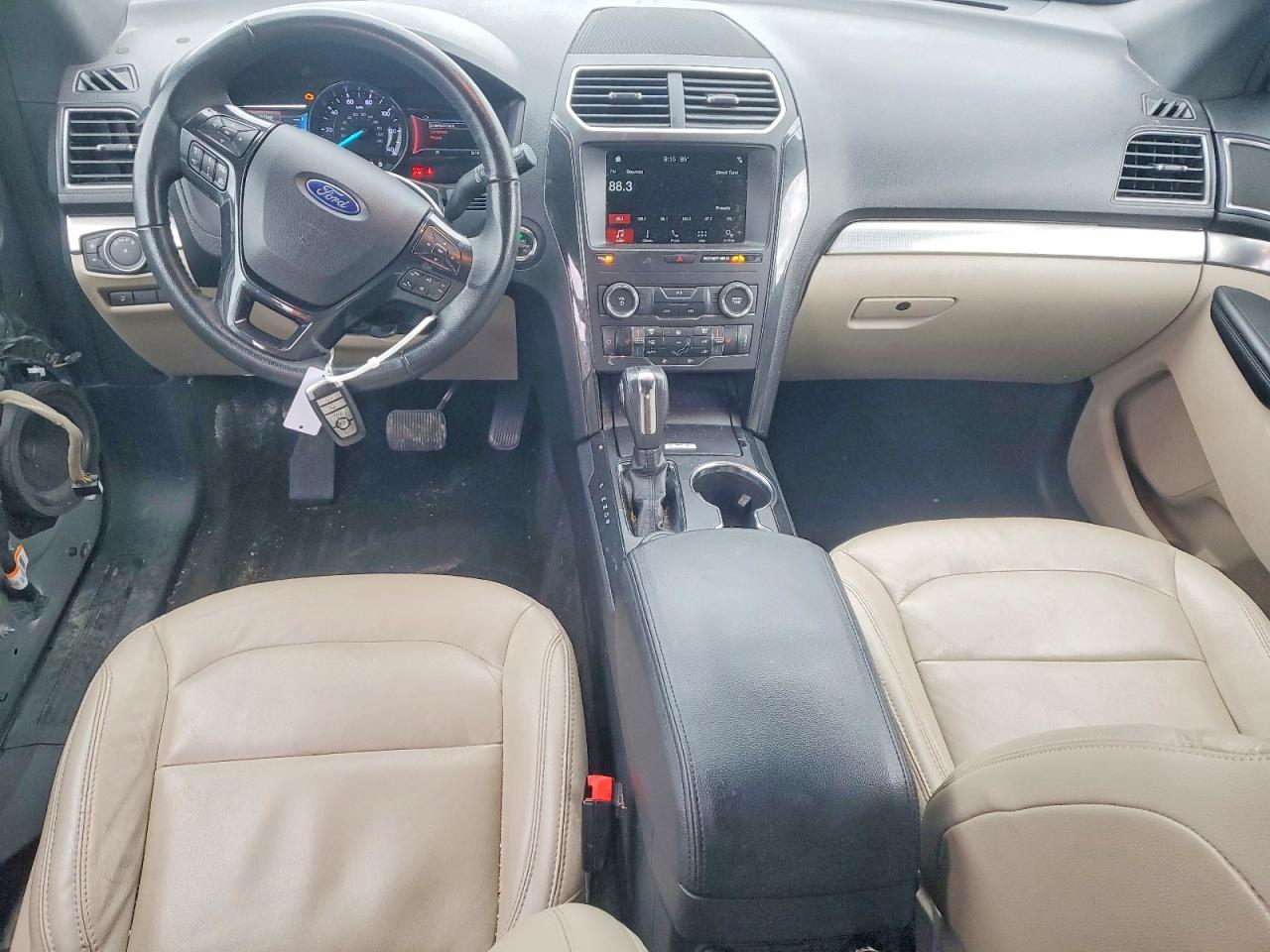 2018 FORD EXPLORER XLT photo 15