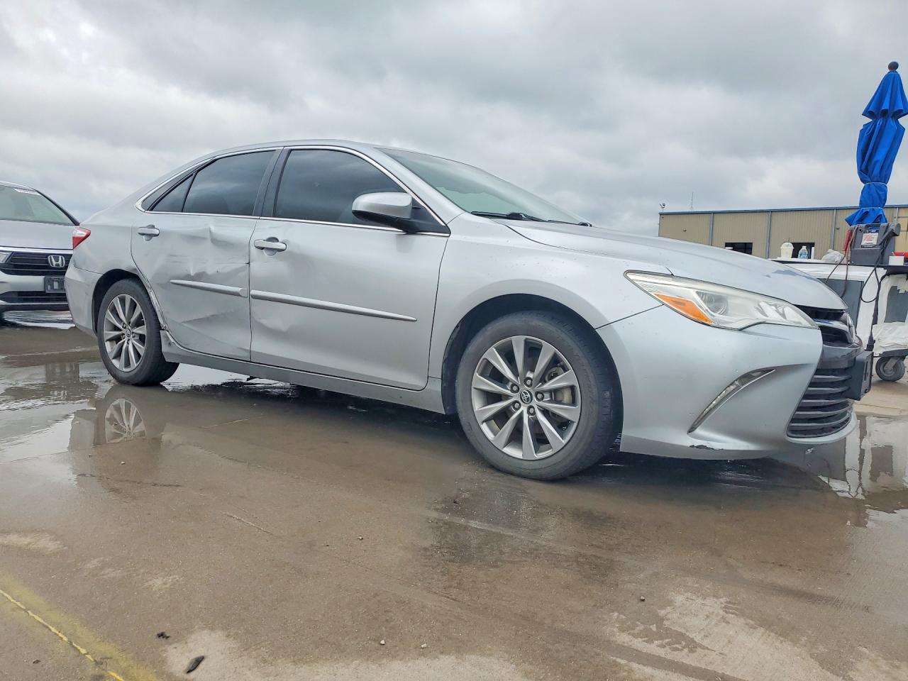 2015 TOYOTA CAMRY XLE V6 photo 7