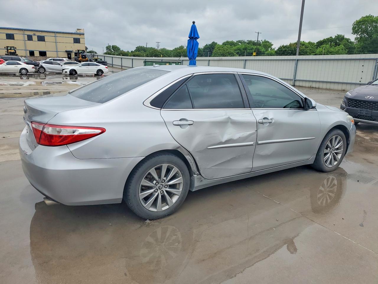 2015 TOYOTA CAMRY XLE V6 photo 5