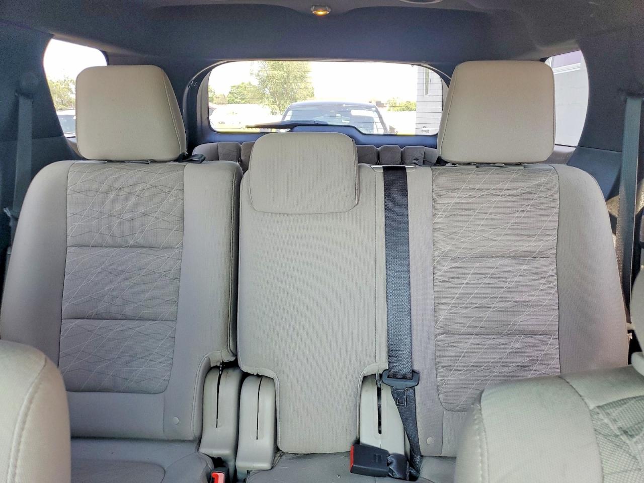 2015 FORD EXPLORER photo 10