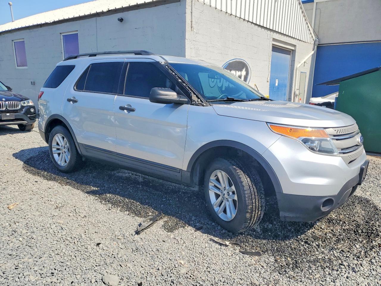2015 FORD EXPLORER photo 4