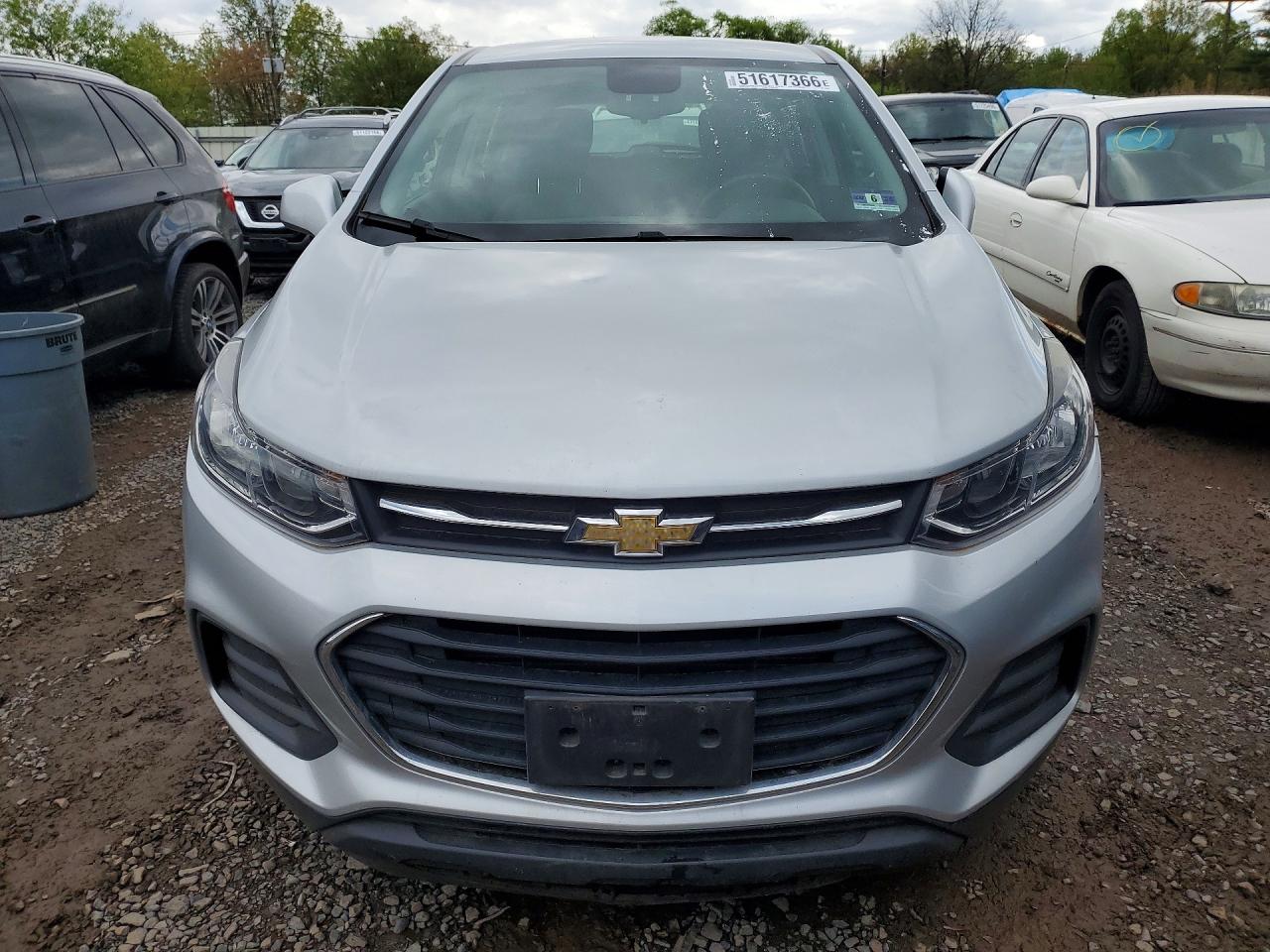 2019 CHEVROLET TRAX LS photo 9