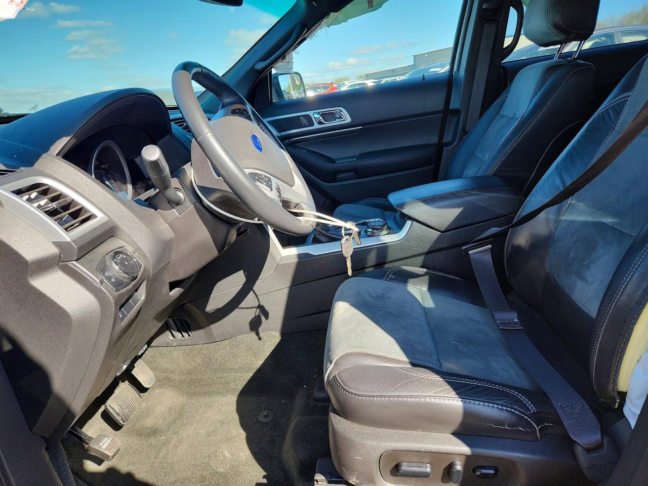 2015 FORD EXPLORER XLT photo 7