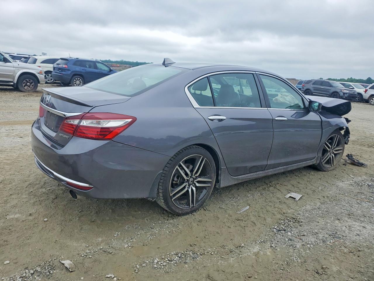 2016 HONDA ACCORD SPORT photo 3
