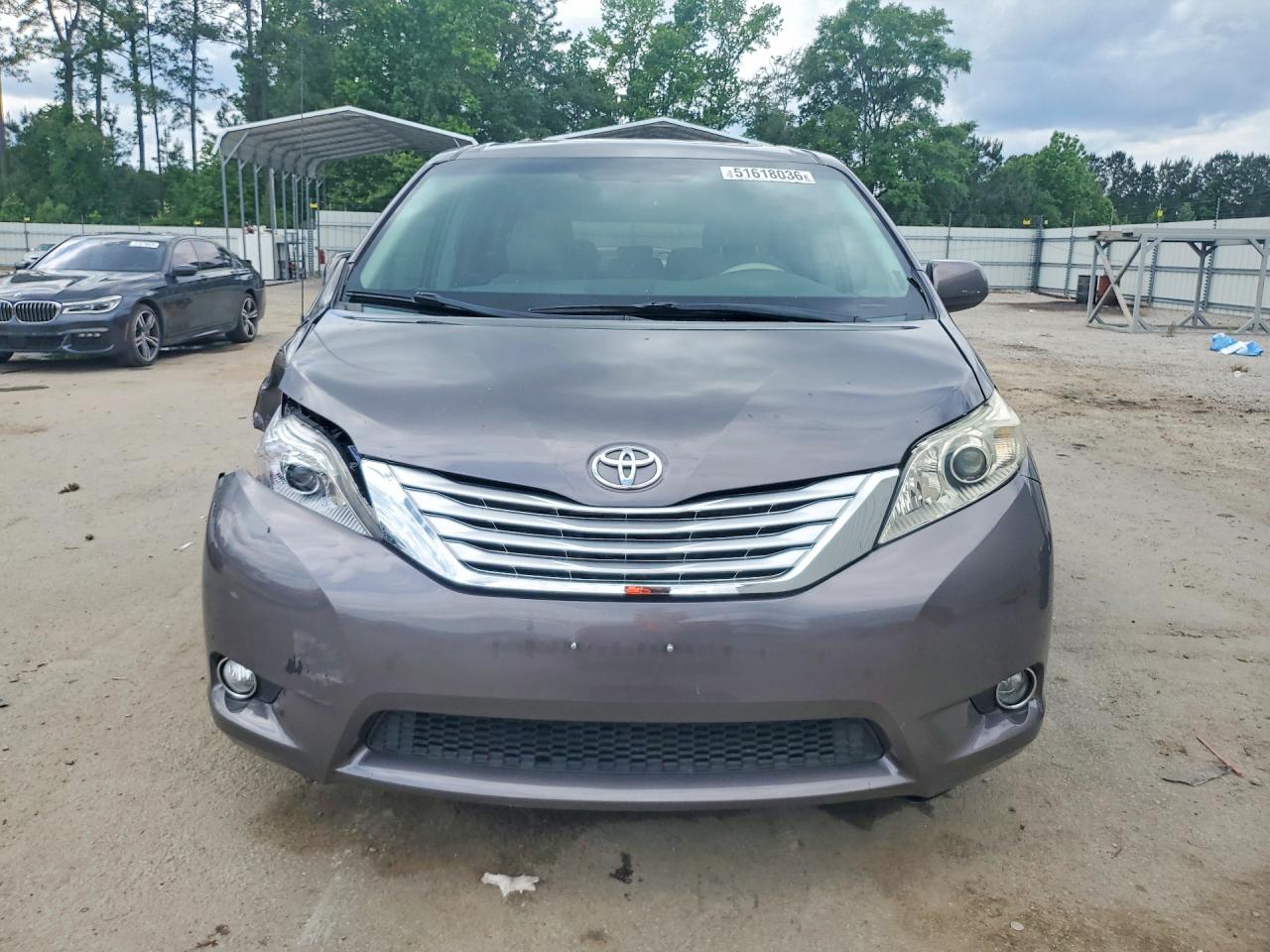 2013 TOYOTA SIENNA XLE 8-PASSENGER photo 9