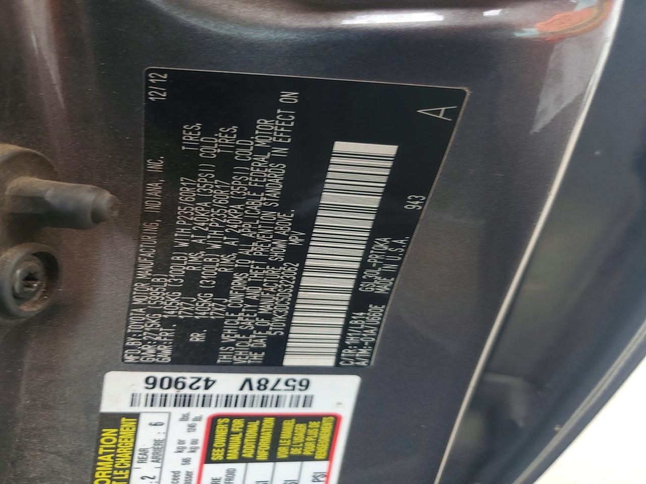 2013 TOYOTA SIENNA XLE 8-PASSENGER photo 25