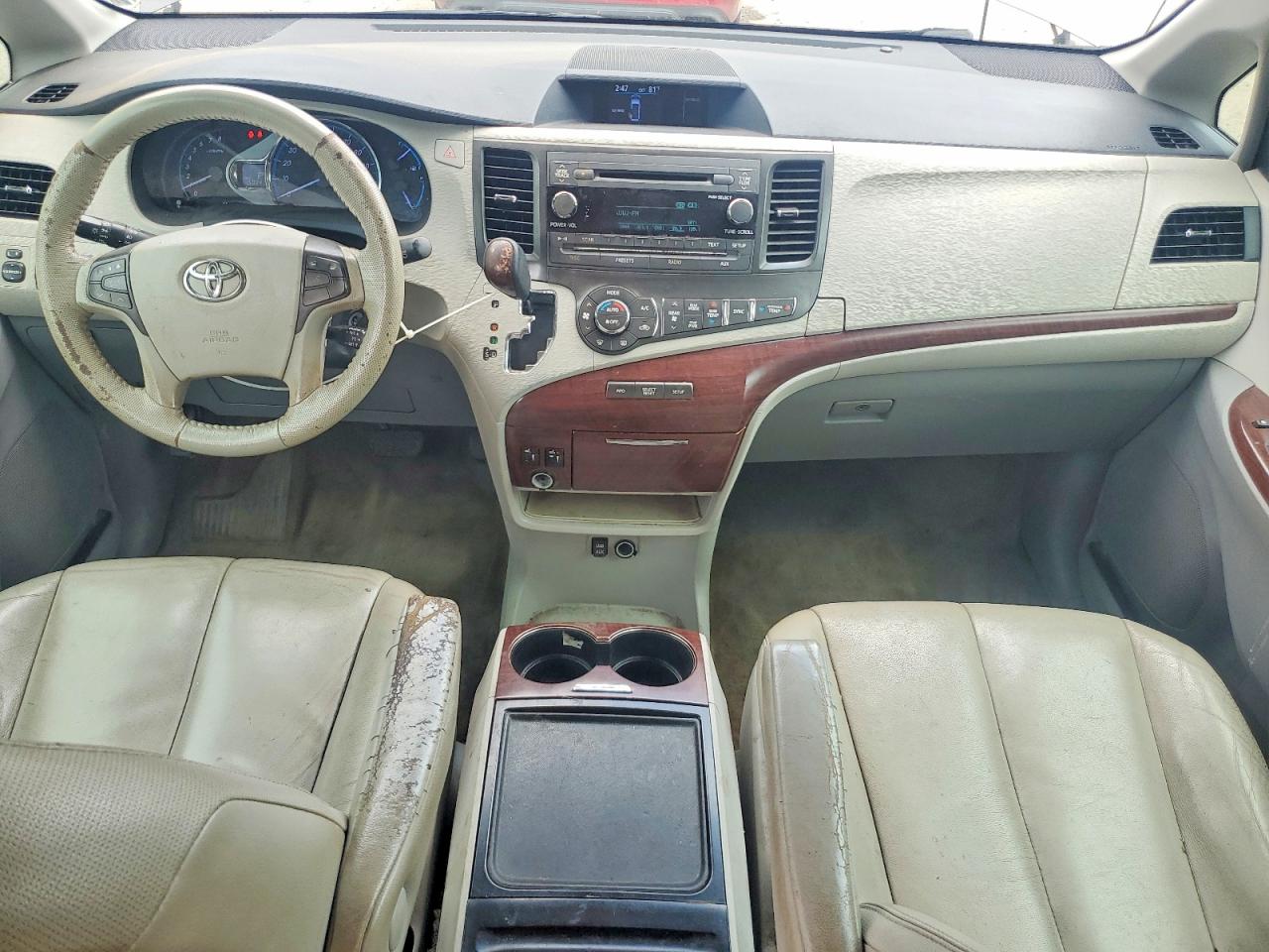 2013 TOYOTA SIENNA XLE 8-PASSENGER photo 15