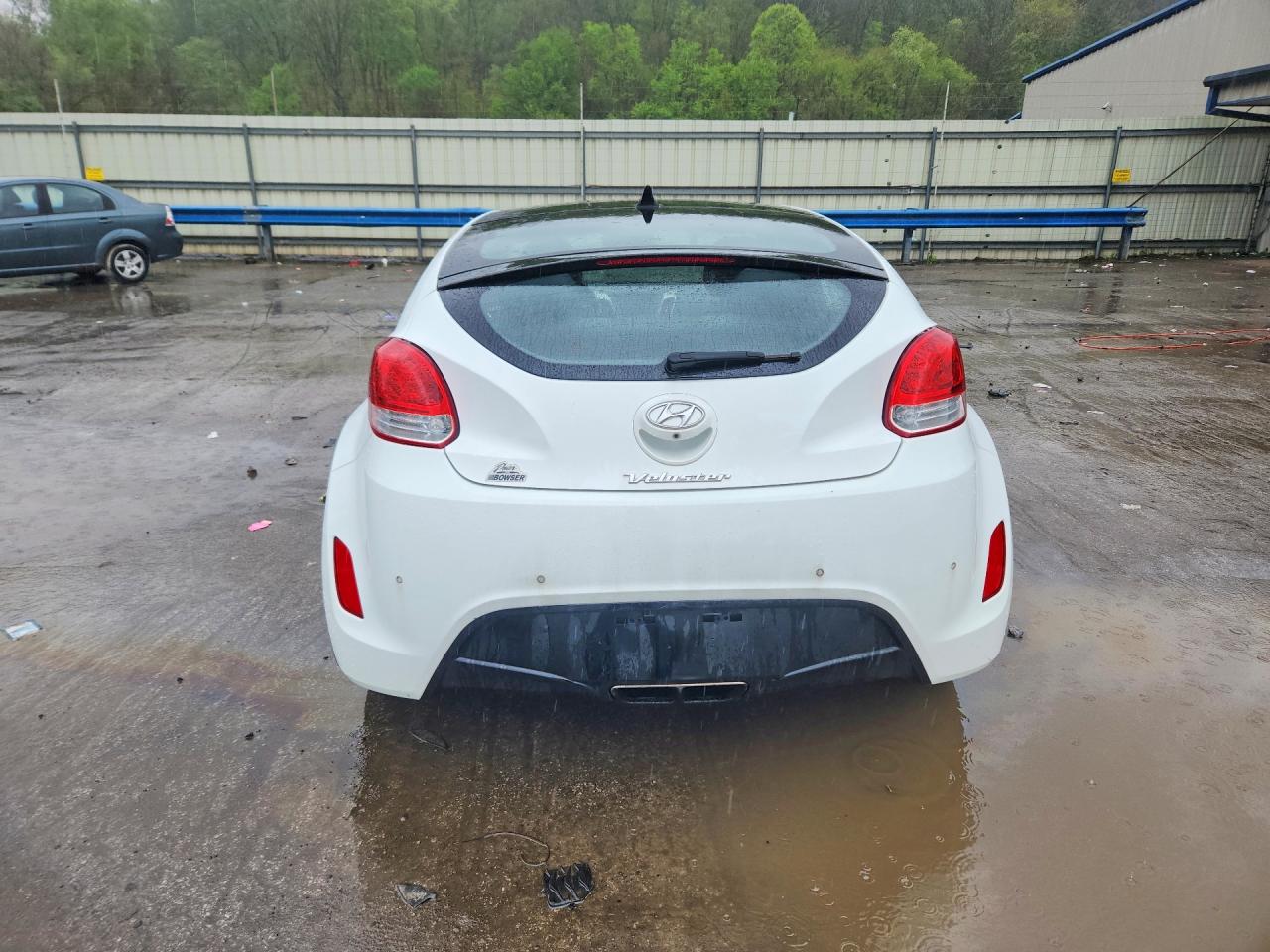 2015 HYUNDAI VELOSTER BASE photo 6