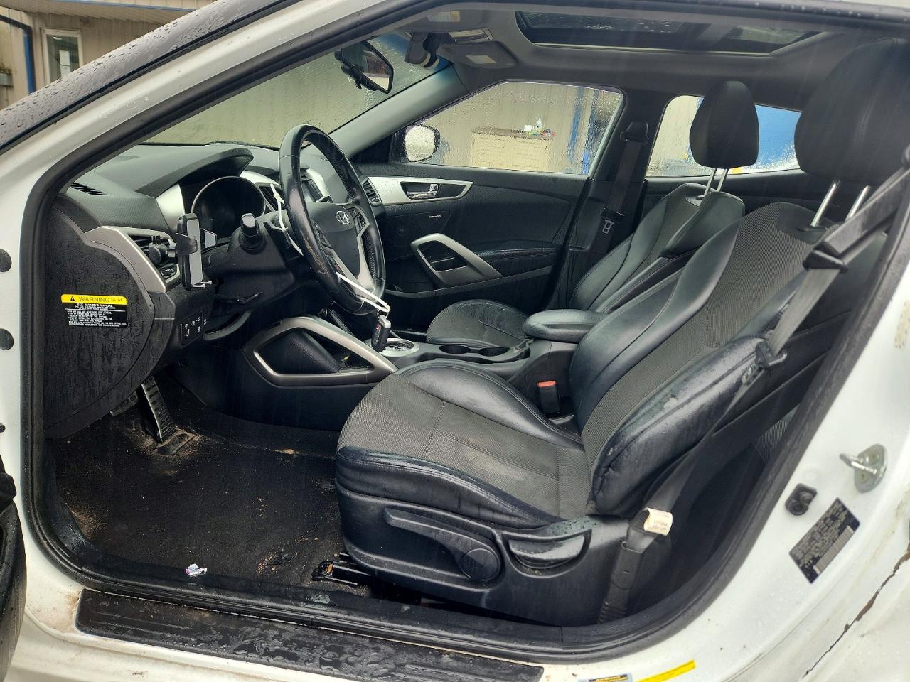 2015 HYUNDAI VELOSTER BASE photo 7