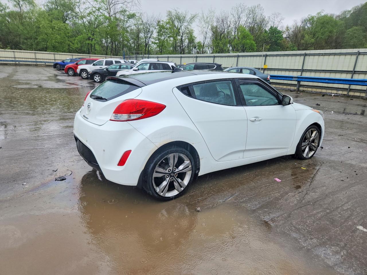 2015 HYUNDAI VELOSTER BASE photo 3