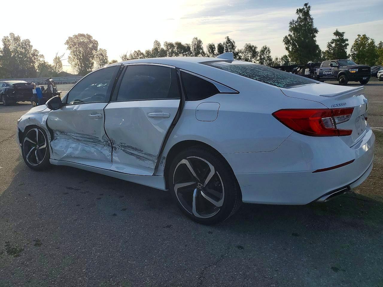 2020 HONDA ACCORD SPORT photo 3