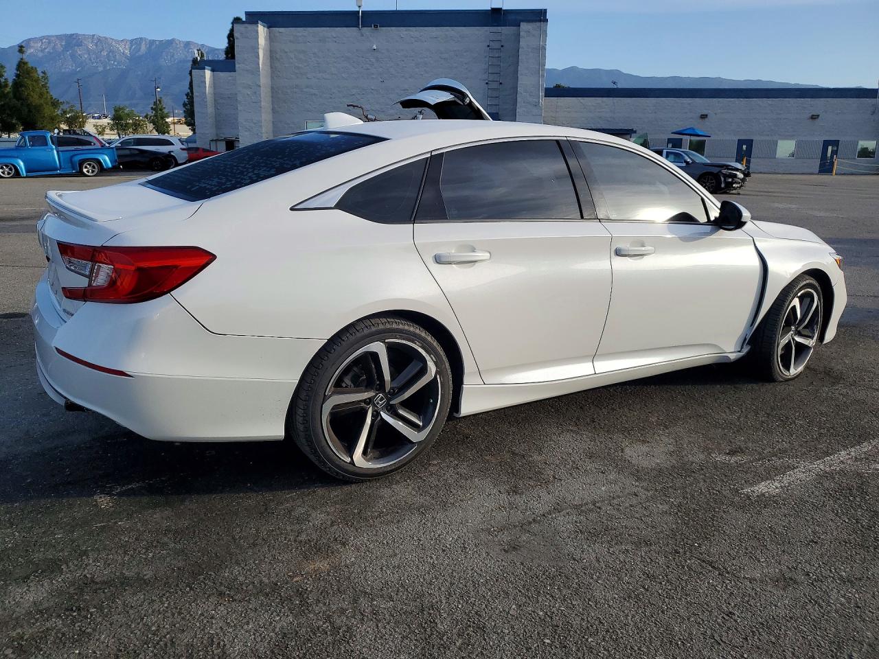 2020 HONDA ACCORD SPORT photo 5