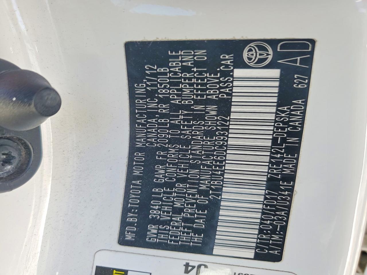 2013 TOYOTA COROLLA S photo 12