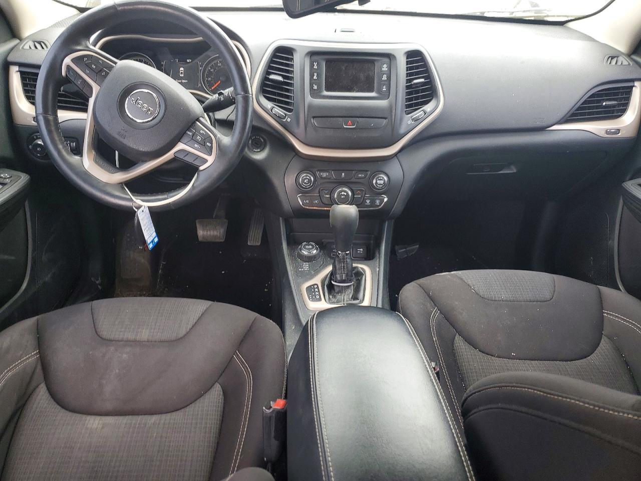 2015 JEEP CHEROKEE LATITUDE photo 15