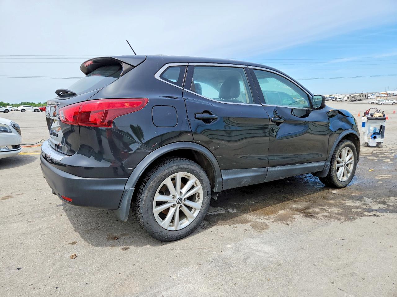 2019 NISSAN ROGUE SPORT S photo 7