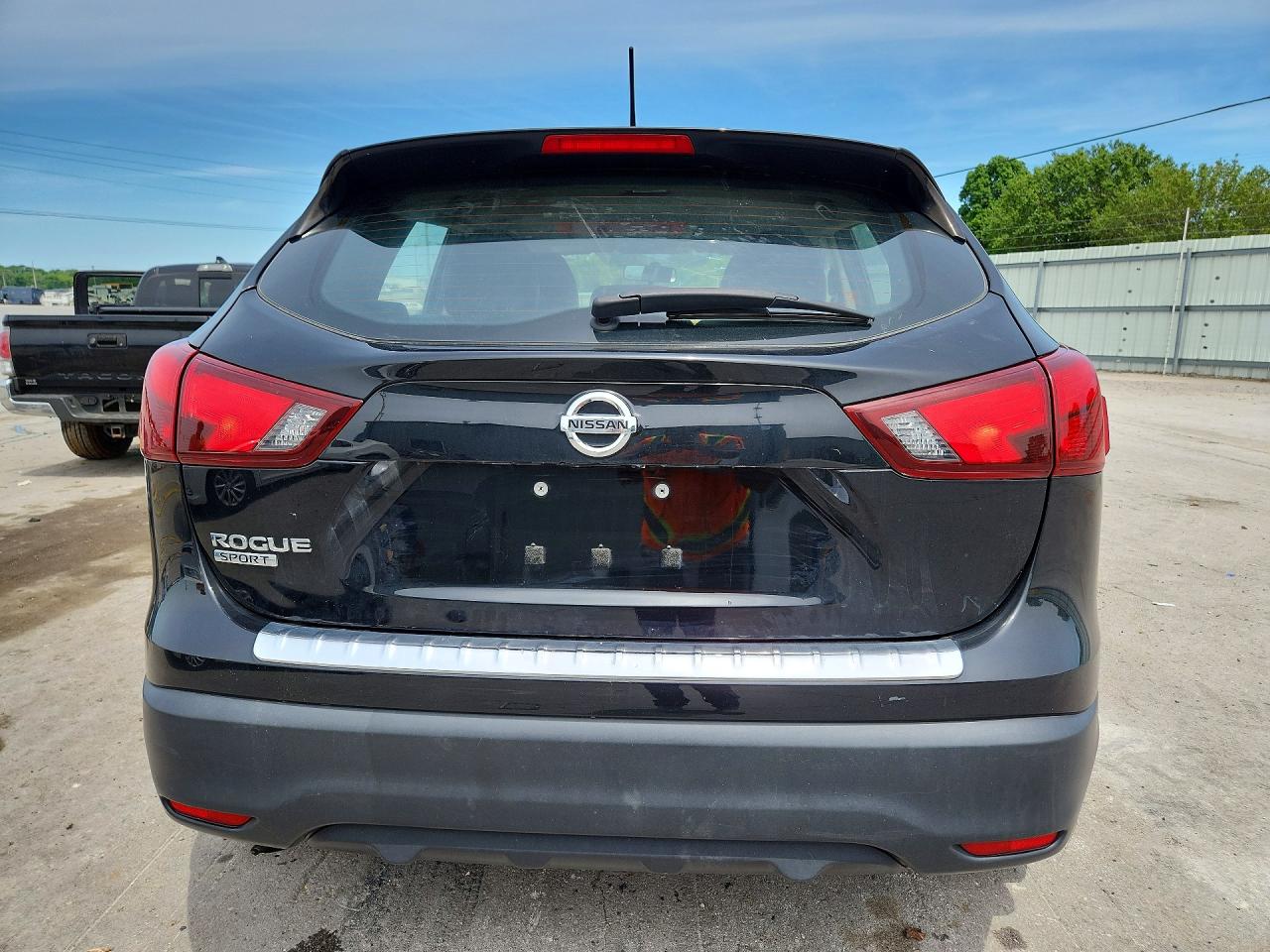 2019 NISSAN ROGUE SPORT S photo 16