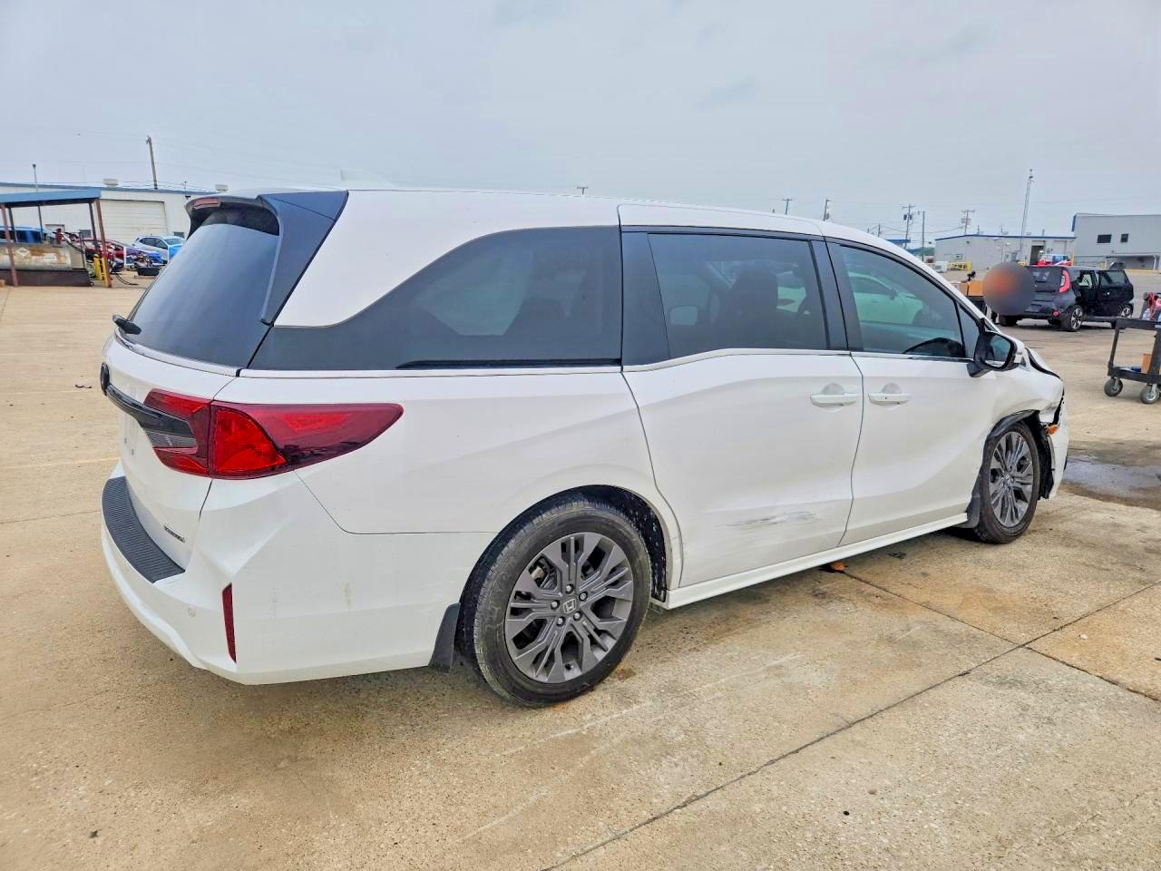 2025 HONDA ODYSSEY TOURING photo 5