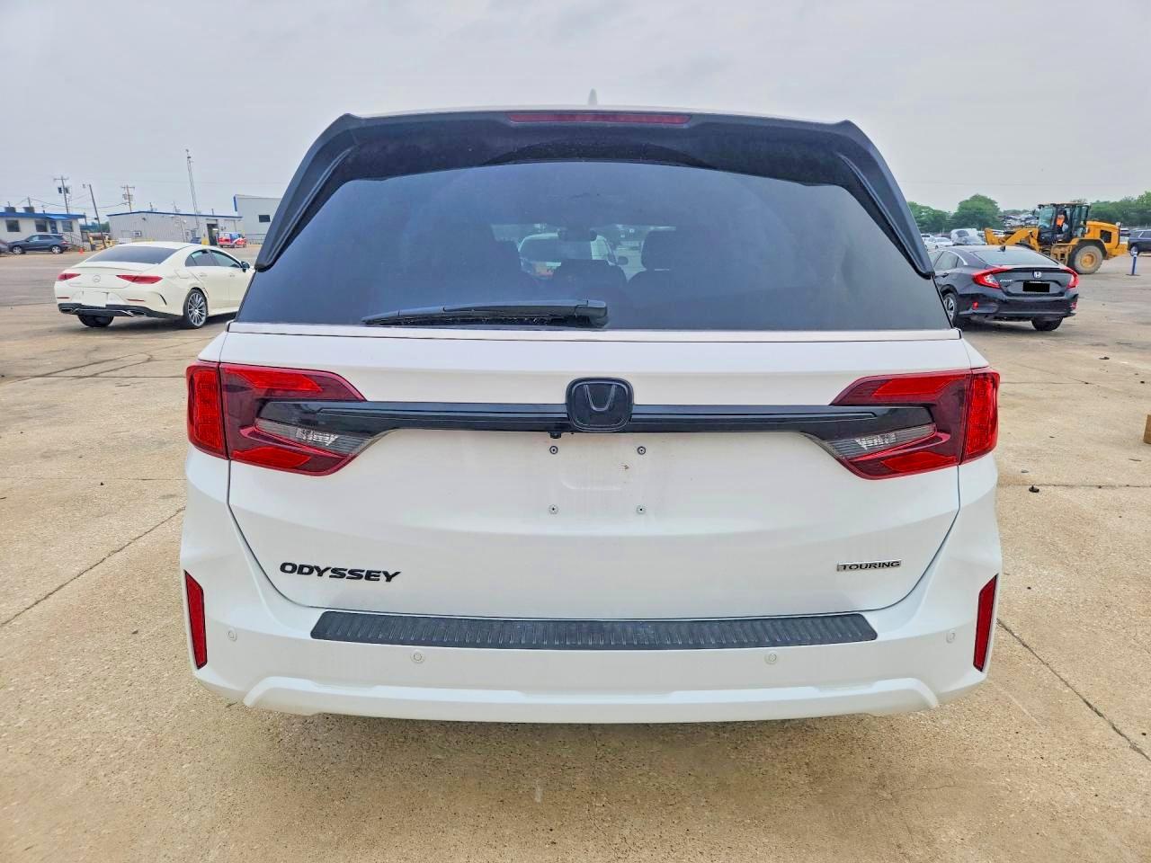 2025 HONDA ODYSSEY TOURING photo 11