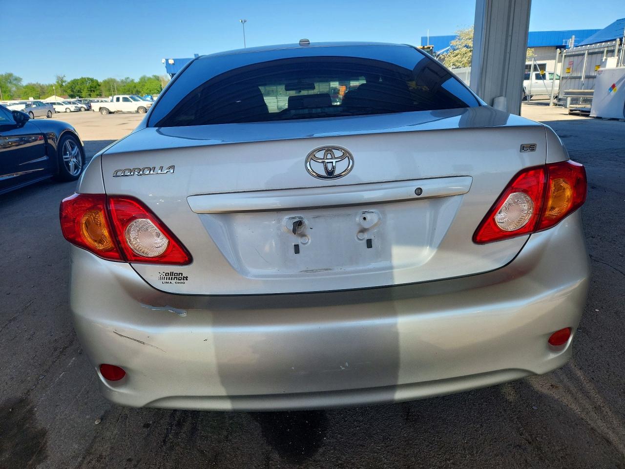 2010 TOYOTA COROLLA LE photo 16