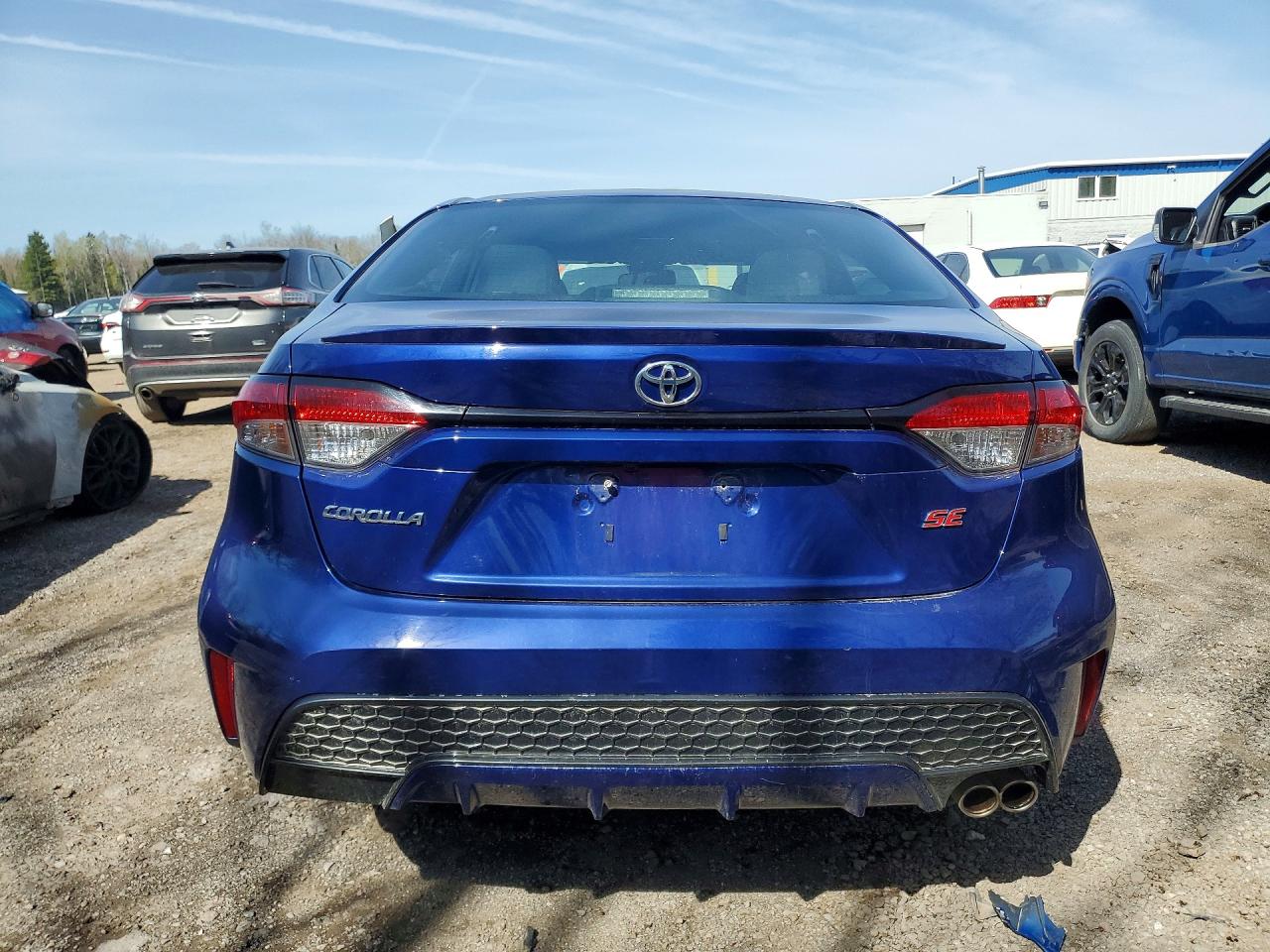 2020 TOYOTA COROLLA SE photo 16