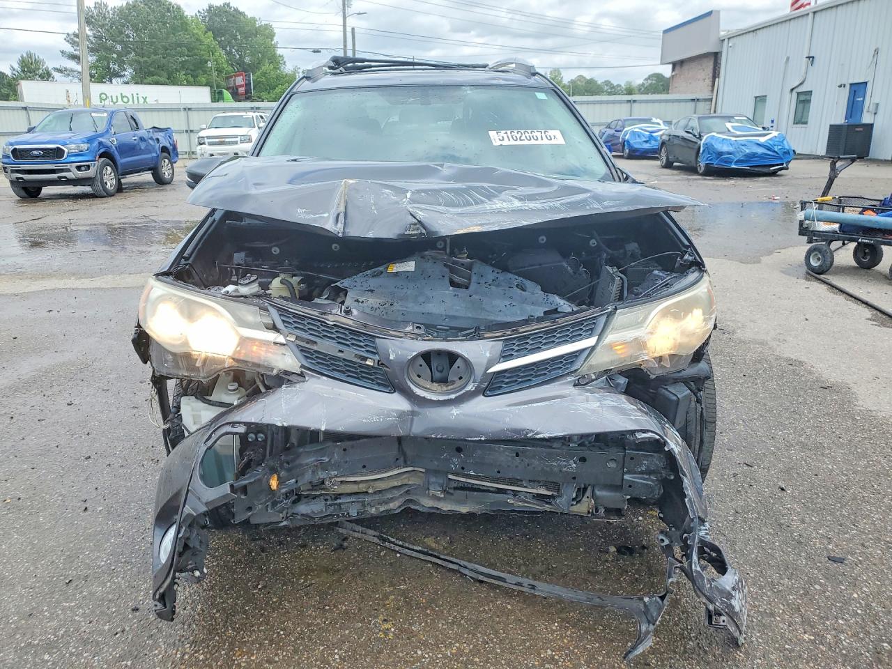 2015 TOYOTA RAV4 XLE photo 13
